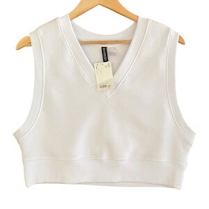 NWT Divided H&M V-Neck Cropped Sweater Vest Women's Size Small White